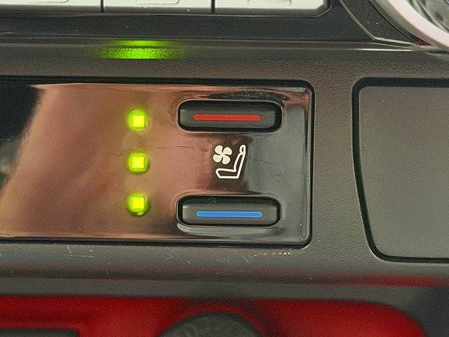 TOYOTA RAV4 4WD 2021