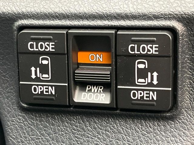 TOYOTA SIENTA HYBRID 2022