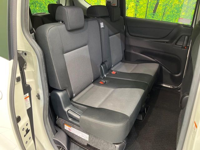 TOYOTA SIENTA HYBRID 2022