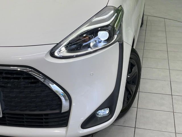 TOYOTA SIENTA HYBRID 2022