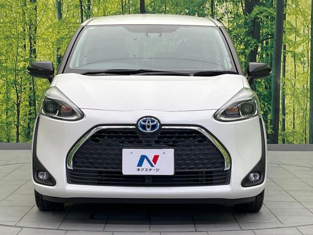 TOYOTA SIENTA HYBRID 2022