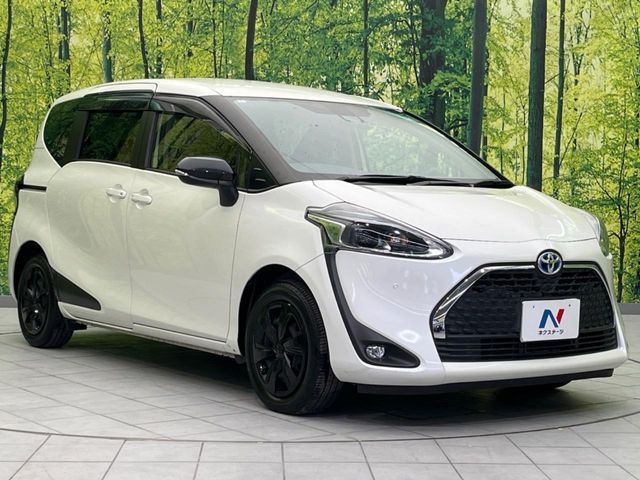 TOYOTA SIENTA HYBRID 2022