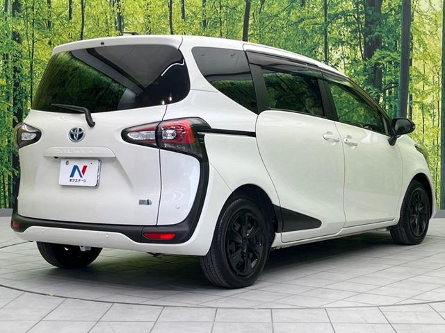 TOYOTA SIENTA HYBRID 2022