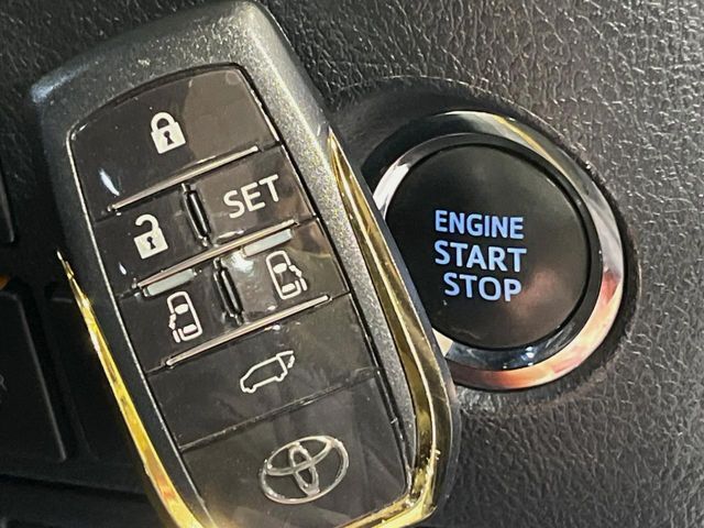 TOYOTA VELLFIRE 2016