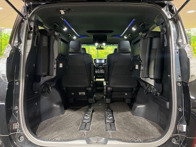 TOYOTA VELLFIRE 2016