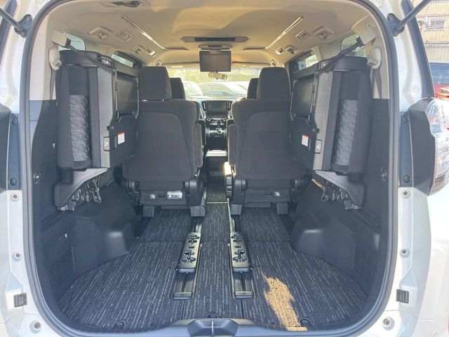 TOYOTA VELLFIRE 2016