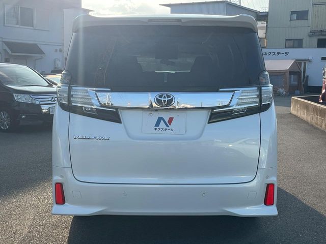 TOYOTA VELLFIRE 2016