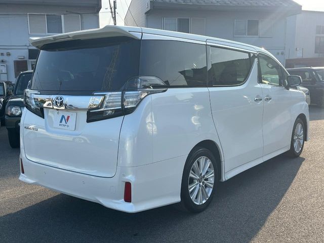 TOYOTA VELLFIRE 2016