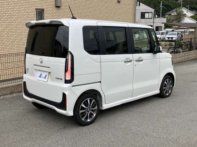HONDA N BOX CUSTOM 2024