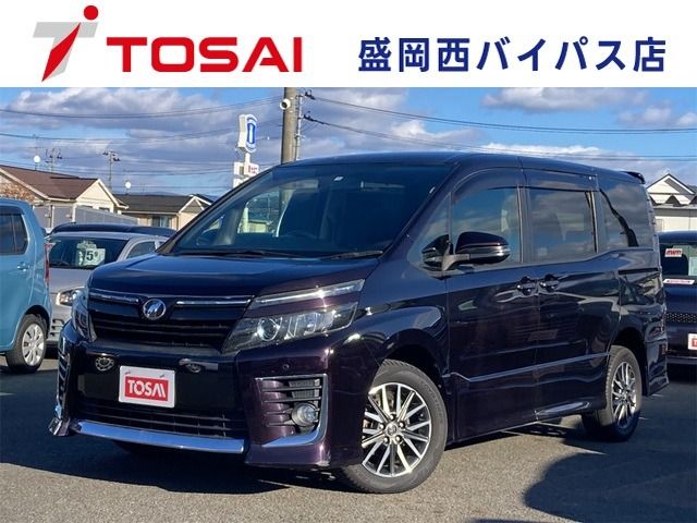 TOYOTA VOXY 4WD 2014