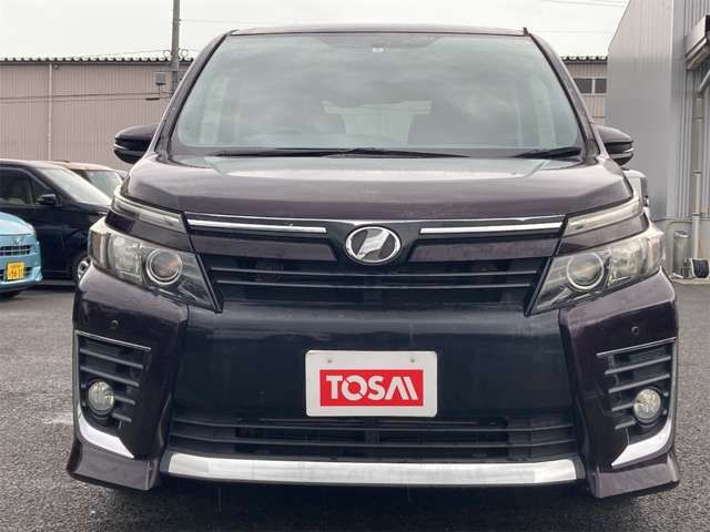 TOYOTA VOXY 4WD 2014
