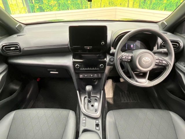 TOYOTA YARIS CROSS 2025