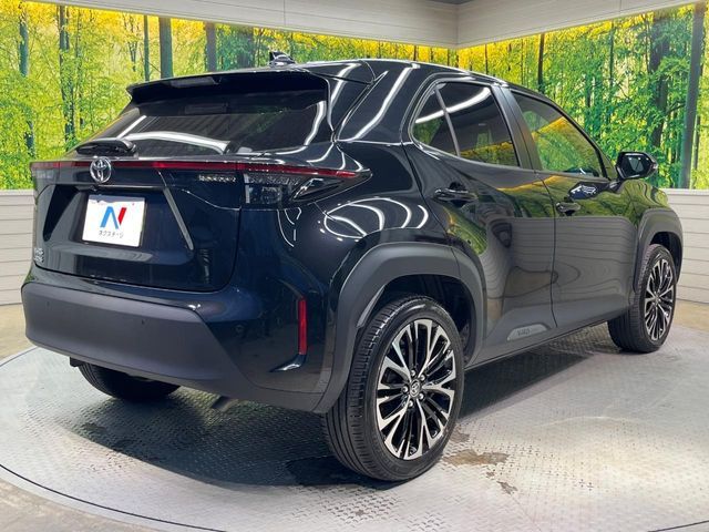 TOYOTA YARIS CROSS 2025