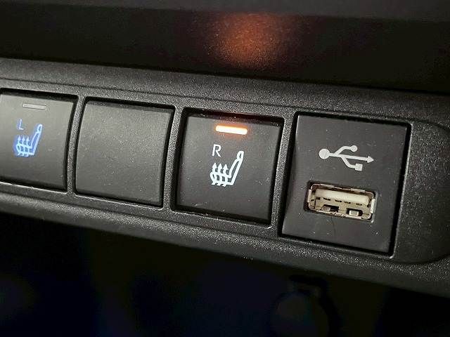 TOYOTA YARIS CROSS HYBRID 2023