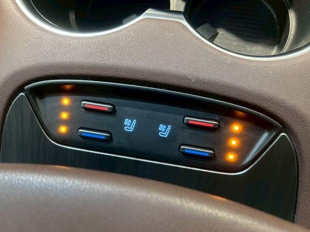 TOYOTA HARRIER HYBRID 2021