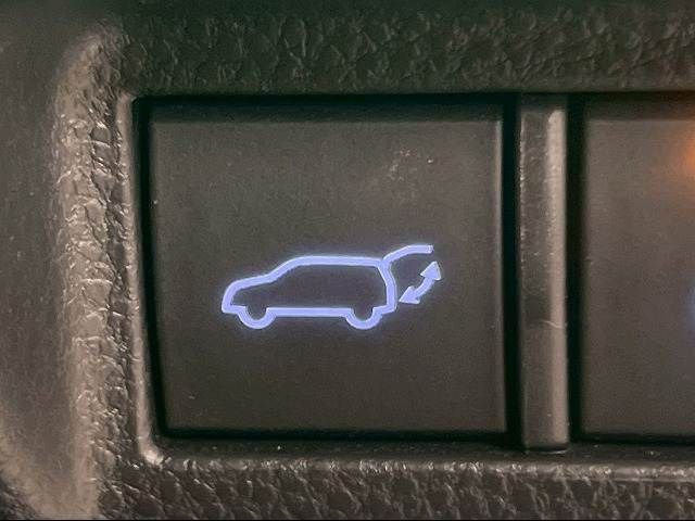 TOYOTA HARRIER HYBRID 2021