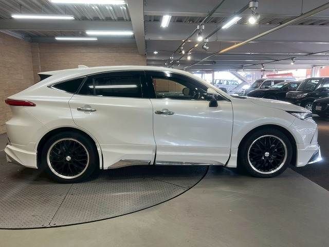 TOYOTA HARRIER HYBRID 2021