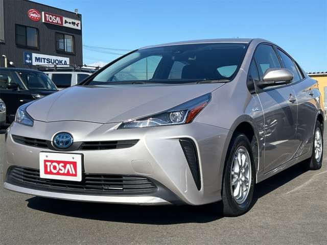 TOYOTA PRIUS 4WD 2019