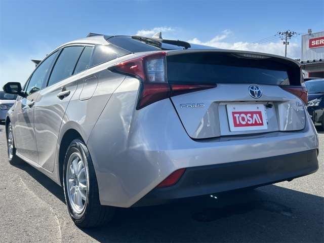 TOYOTA PRIUS 4WD 2019