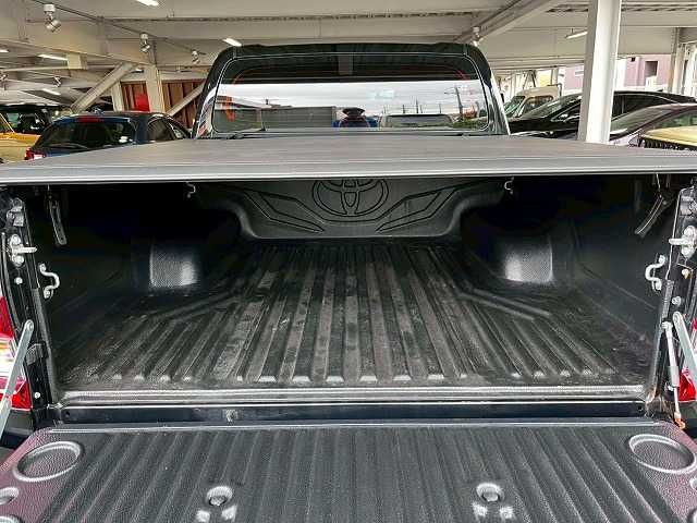 TOYOTA HILUX 4WD 2022