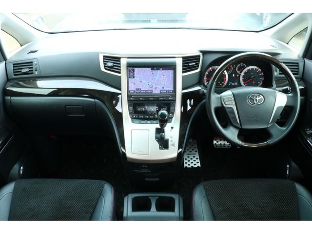 TOYOTA VELLFIRE 2014
