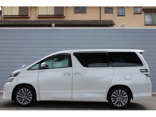 TOYOTA VELLFIRE 2014