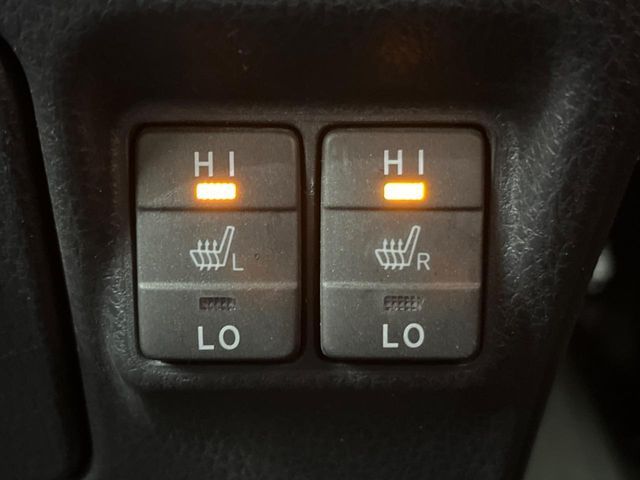 TOYOTA VOXY HYBRID 2020