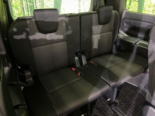 TOYOTA VOXY HYBRID 2020