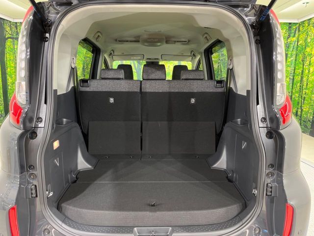 TOYOTA SIENTA HYBRID 2023