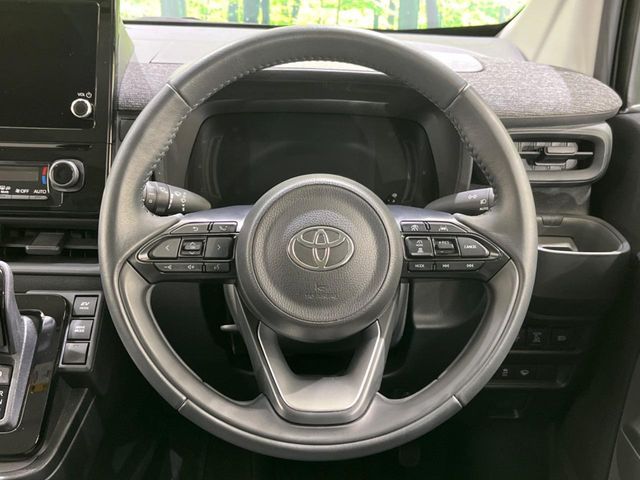 TOYOTA SIENTA HYBRID 2023