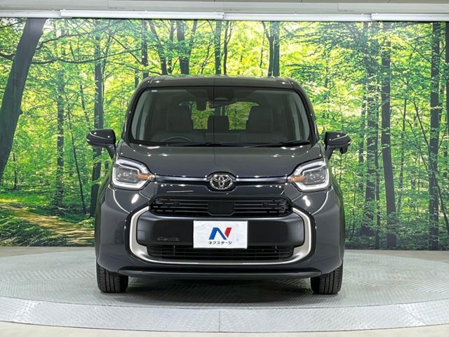 TOYOTA SIENTA HYBRID 2023