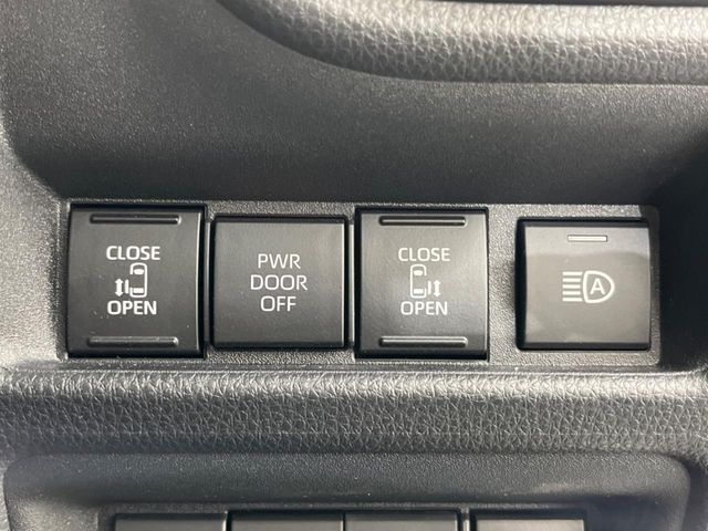 TOYOTA SIENTA HYBRID 2025