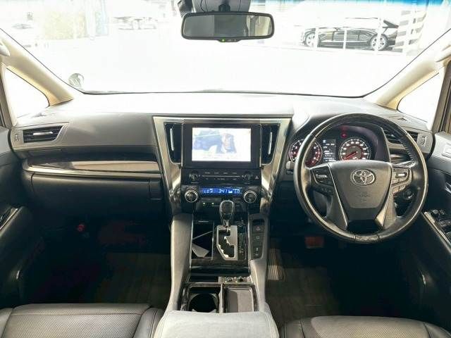 TOYOTA ALPHARD 2021
