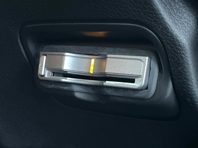 HONDA VEZEL HYBRID 2014