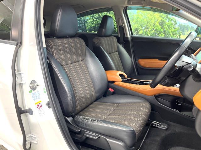 HONDA VEZEL HYBRID 2014