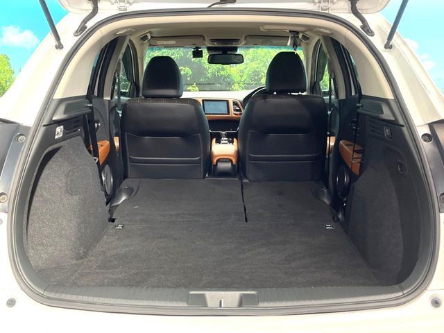 HONDA VEZEL HYBRID 2014