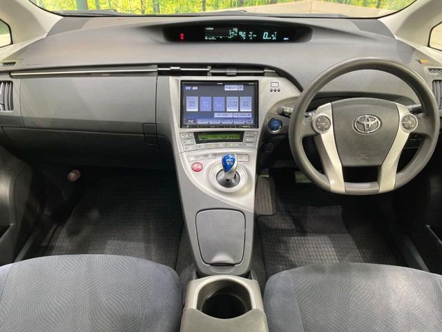 TOYOTA PRIUS 2013