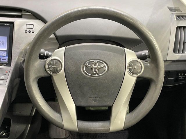 TOYOTA PRIUS 2013