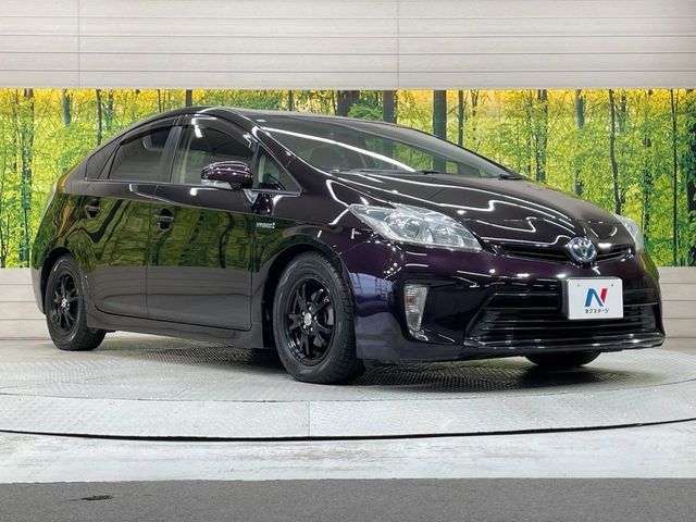 TOYOTA PRIUS 2013