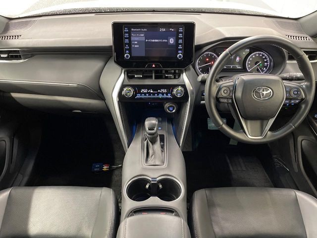 TOYOTA HARRIER 2WD 2022