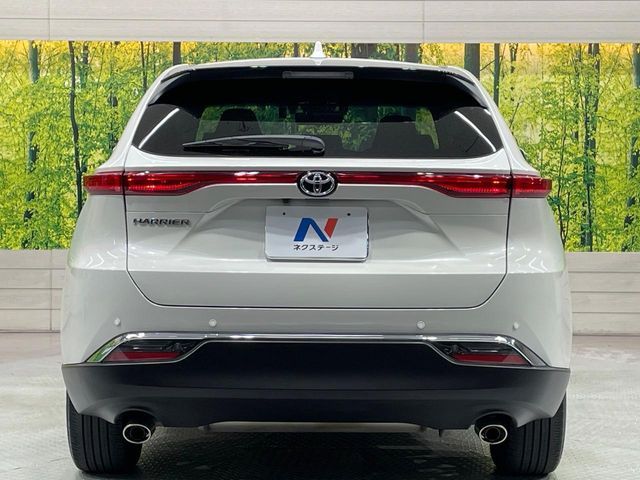 TOYOTA HARRIER 2WD 2022