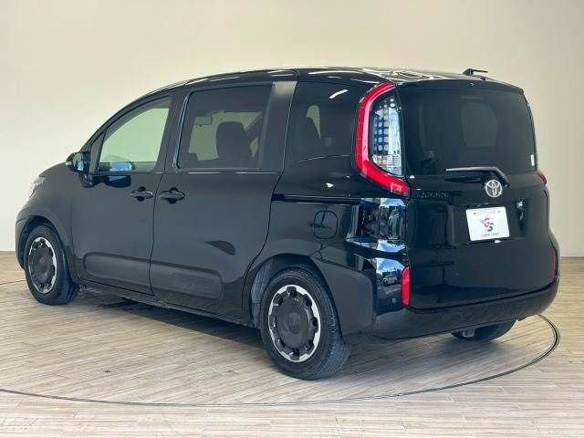 TOYOTA SIENTA 2023