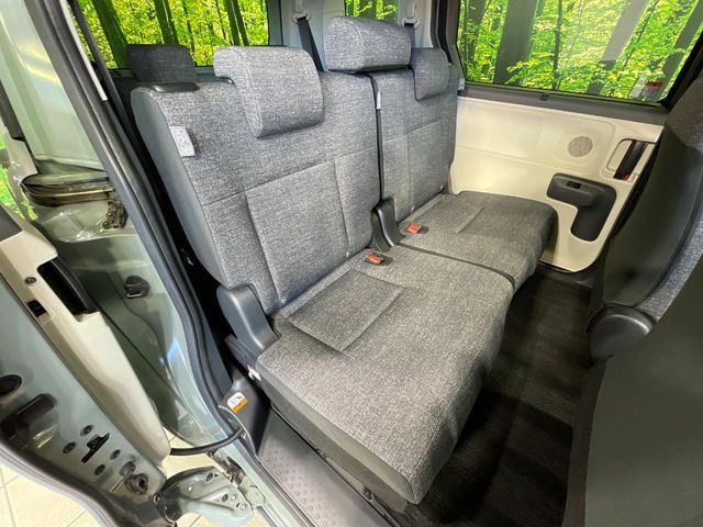 TOYOTA SIENTA HYBRID 2024