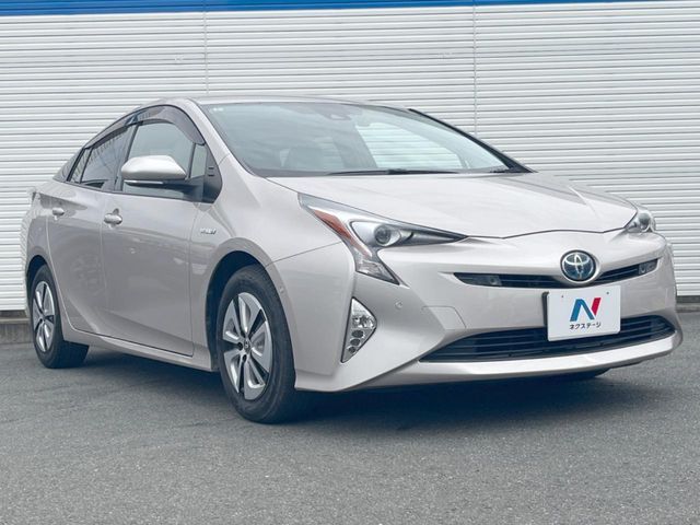 TOYOTA PRIUS 2016