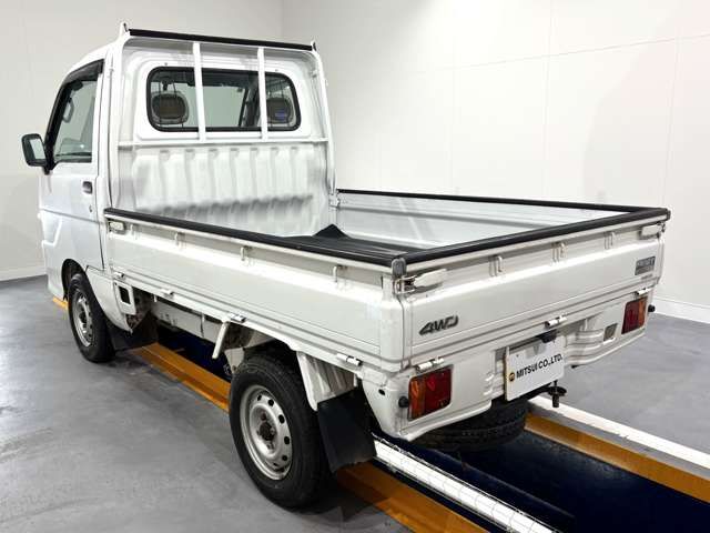 DAIHATSU HIJET truck 4WD 2003