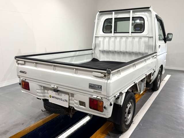 DAIHATSU HIJET truck 4WD 2003