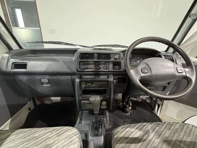 DAIHATSU HIJET truck 4WD 2003
