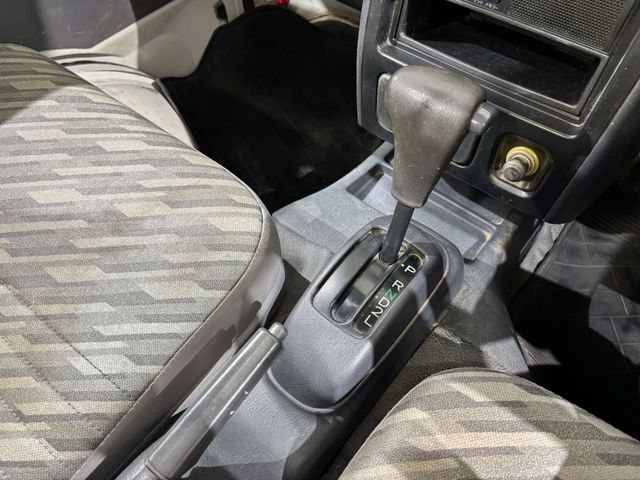 DAIHATSU HIJET truck 4WD 2003