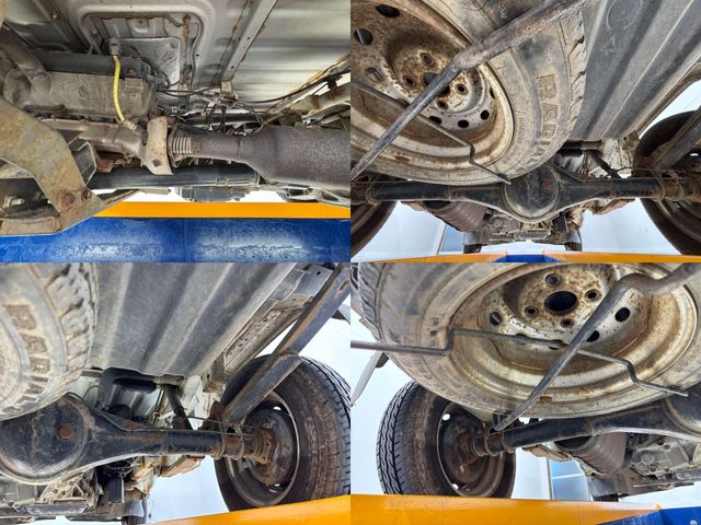 DAIHATSU HIJET truck 4WD 2003