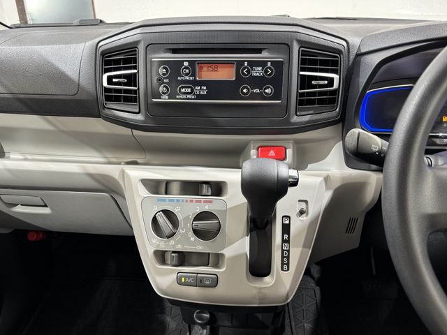 DAIHATSU MIRA e:S 4WD 2017